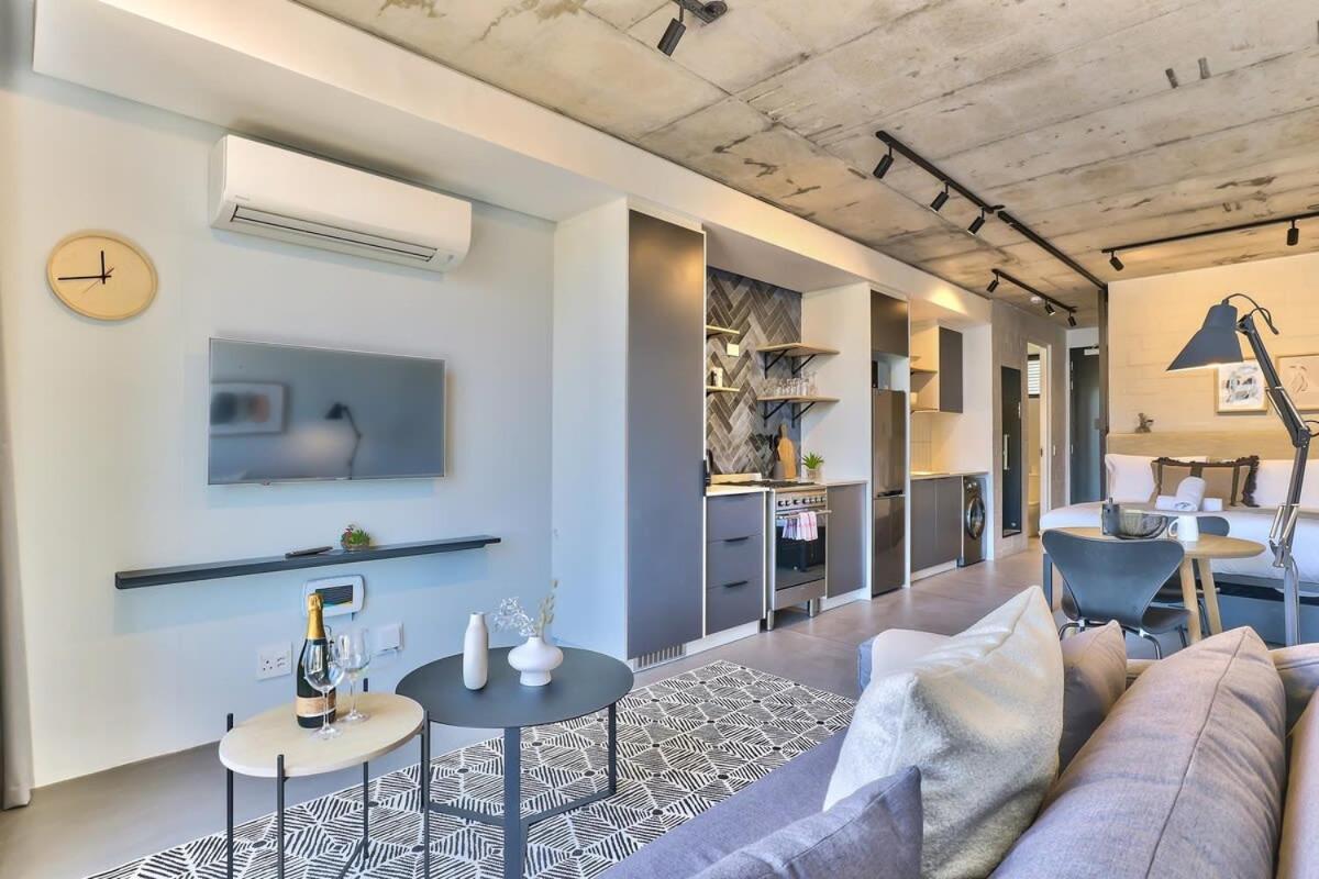 Remote Workers Work From Luxury! Secure, Wifi * Cape Town